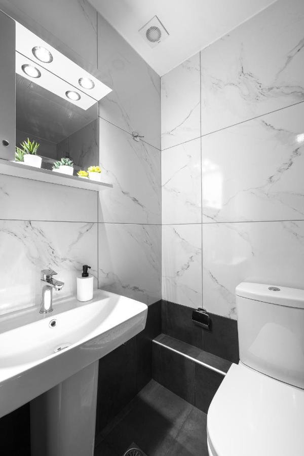 Breez Apartments, The Luxury Suites Thessaloniki Exterior foto
